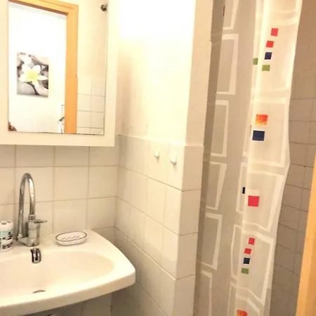 Ideal A La Roquille - 4 Pers. - Fr-1-880-85 Apartment *